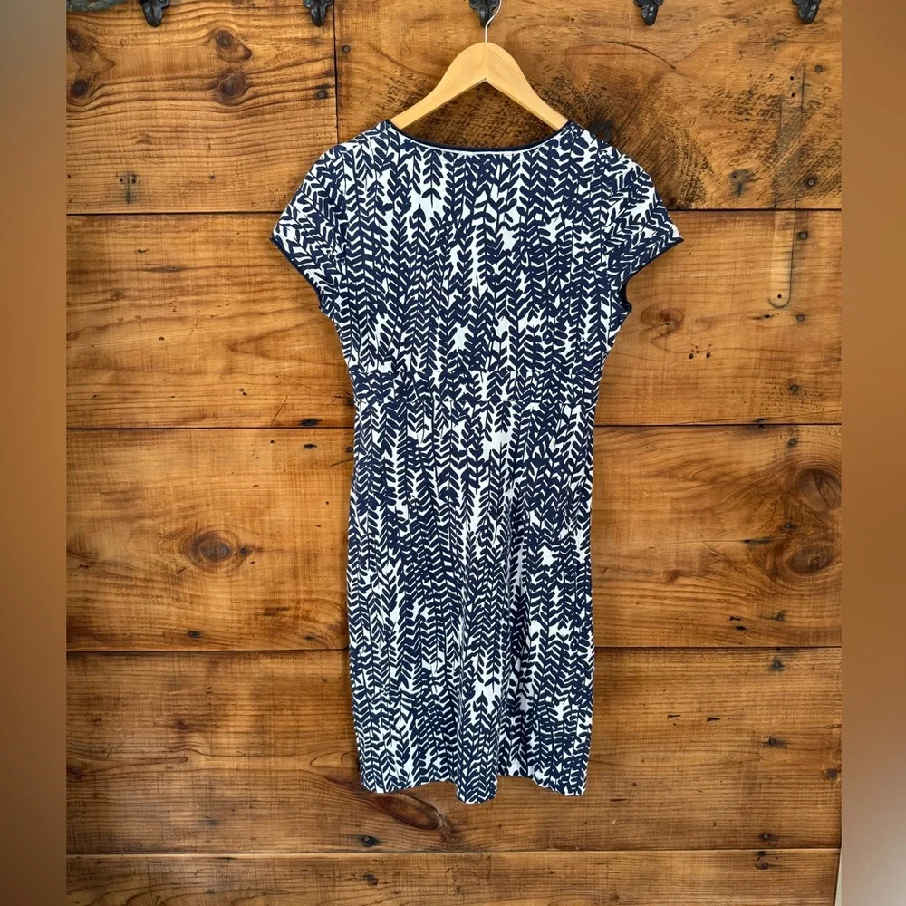 Women’s Boden Navy and White Floral Cotton Knit Dress - Size 6 - Picture 2 of 7